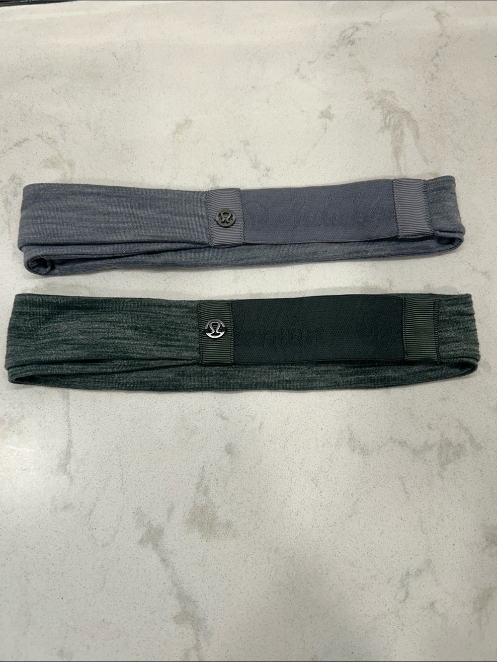 Lululemon Heathered Grey and Green Wide Swiftly Fabric Headbands Set of 2‎